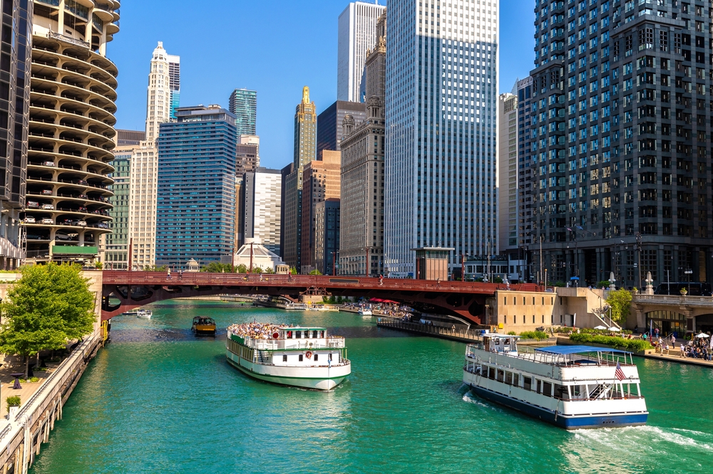THE CHICAGO RIVER BOAT TOUR